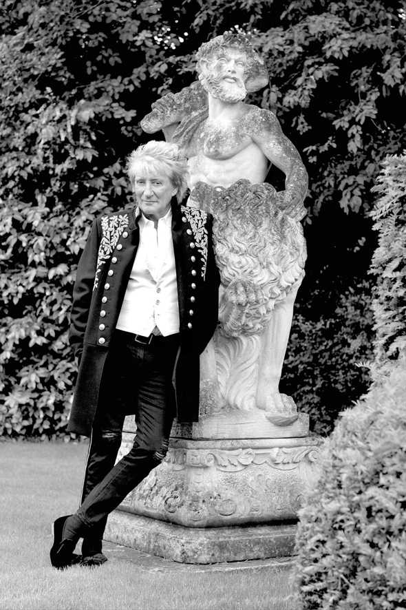 rod_stewart_black_and_white_portrait